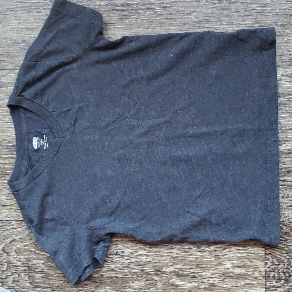 5 Basic TShirts - Picture 5 of 7
